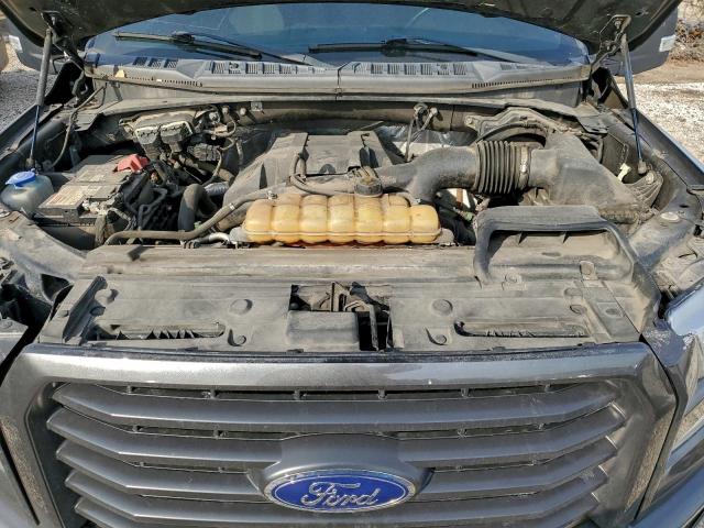 Ford F-150 Supercrew Image 8