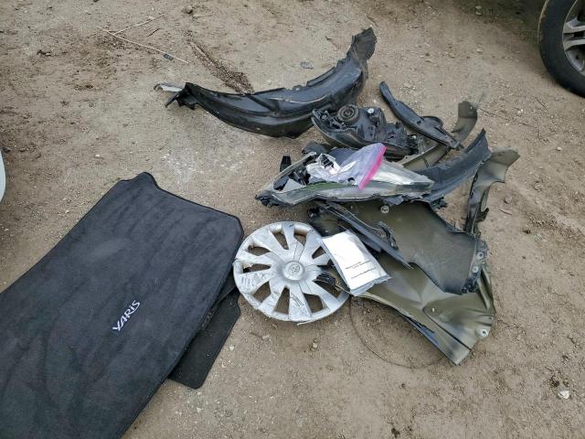 Toyota Yaris Image 12