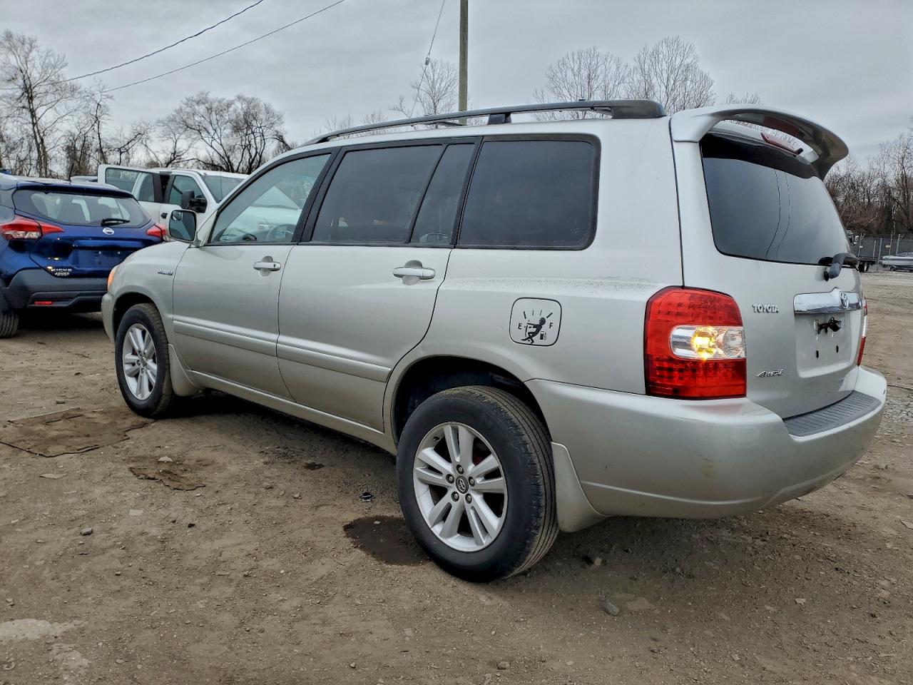 Toyota Highlander Hybrid Image 10