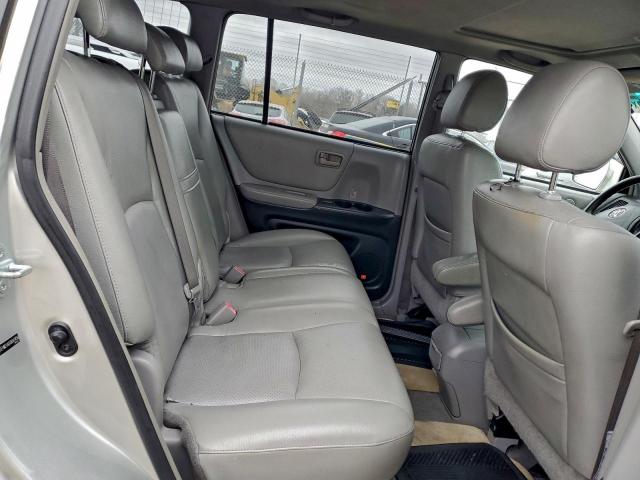 Toyota Highlander Hybrid Image 8