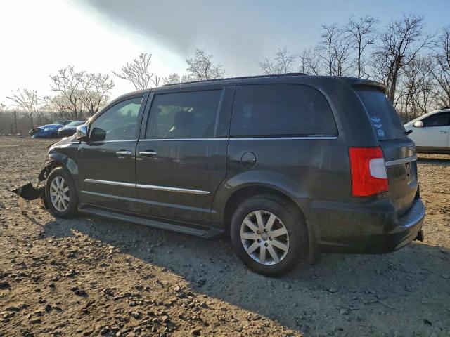 Chrysler Minivan Touring L Image 2