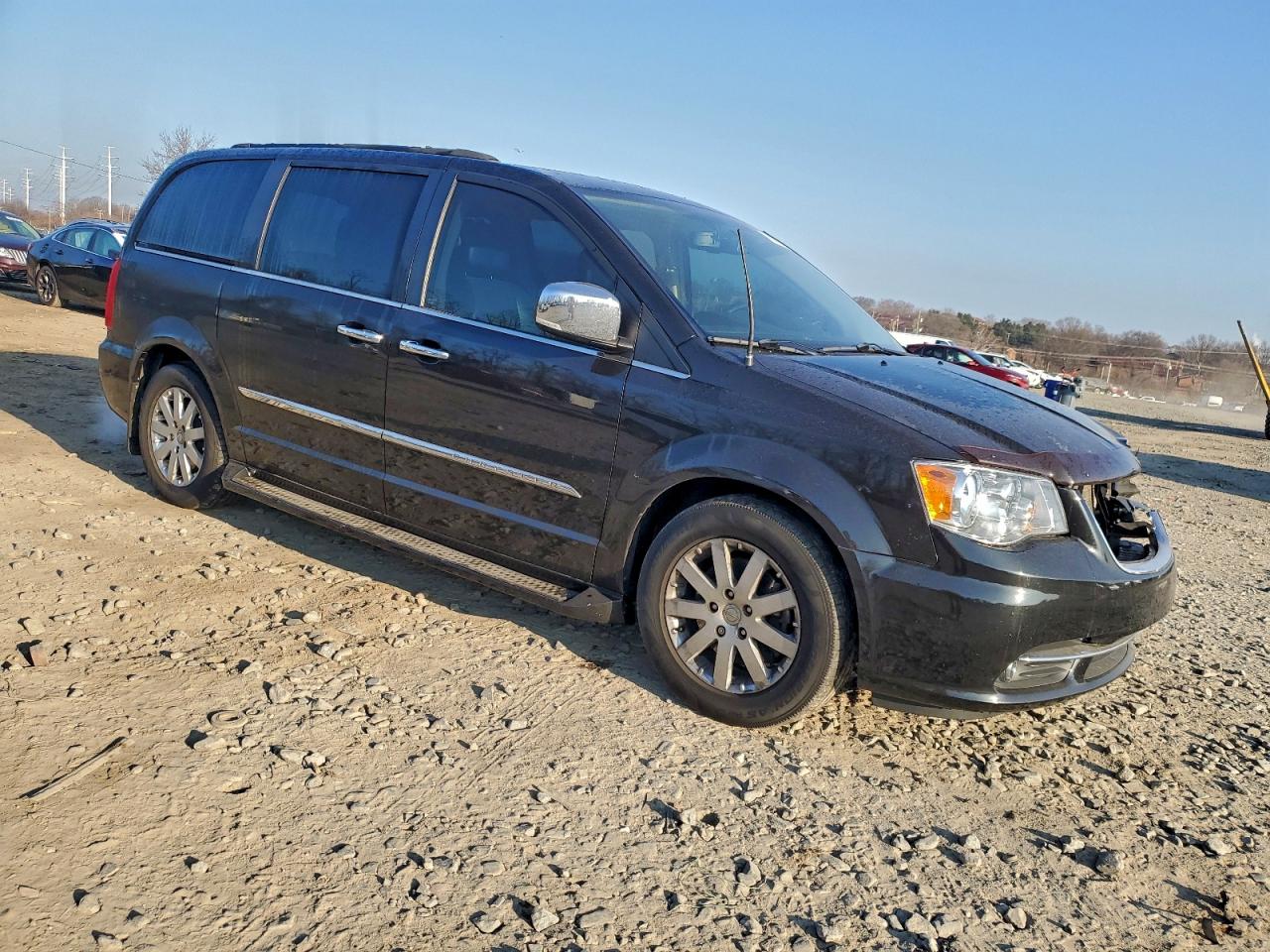Chrysler Minivan Touring L Image 13