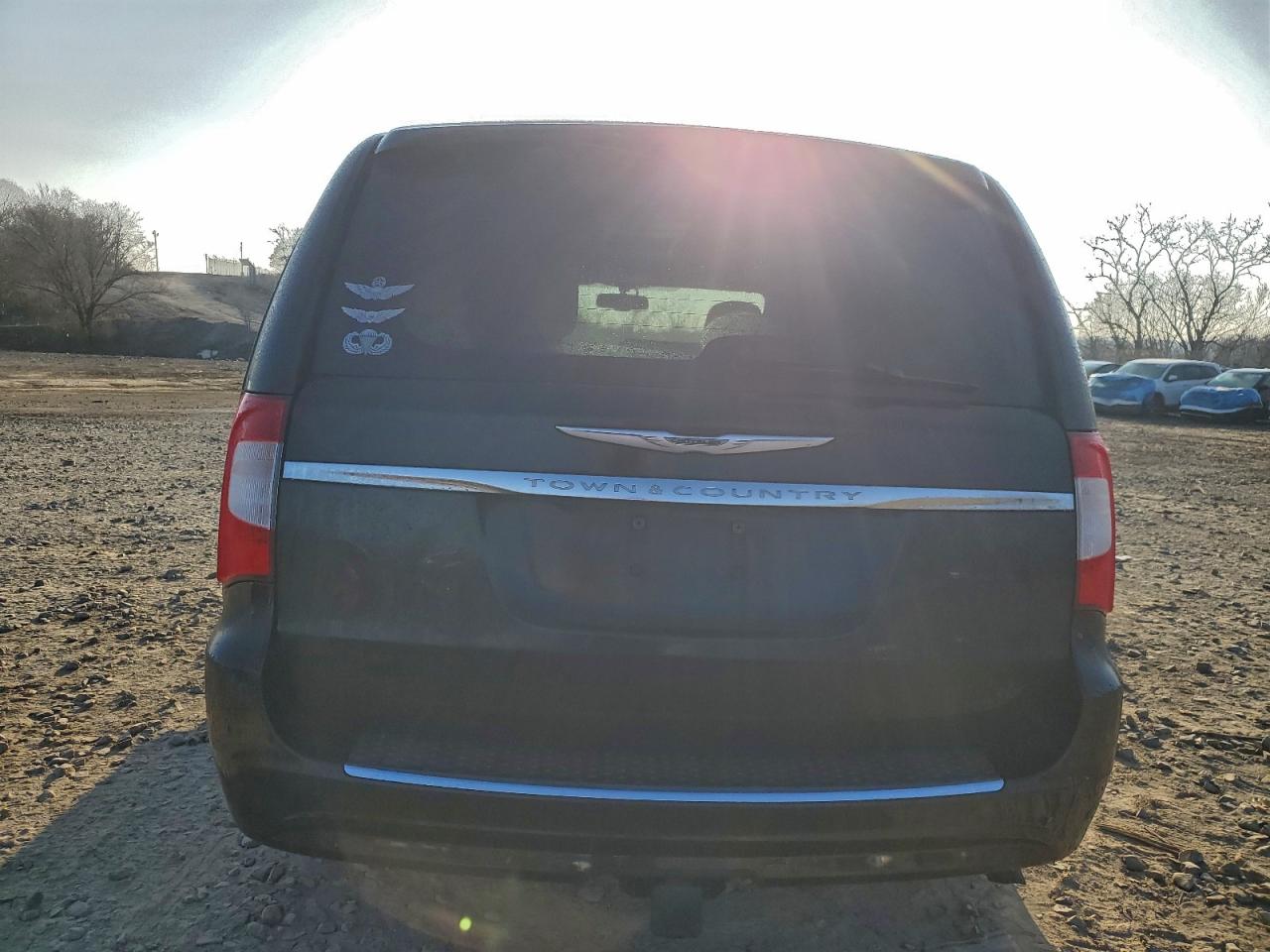 Chrysler Minivan Touring L Image 7