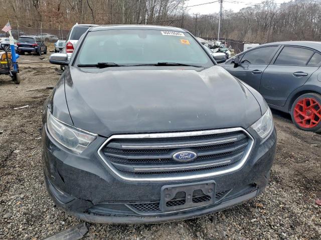 Ford Taurus Limited Image 5