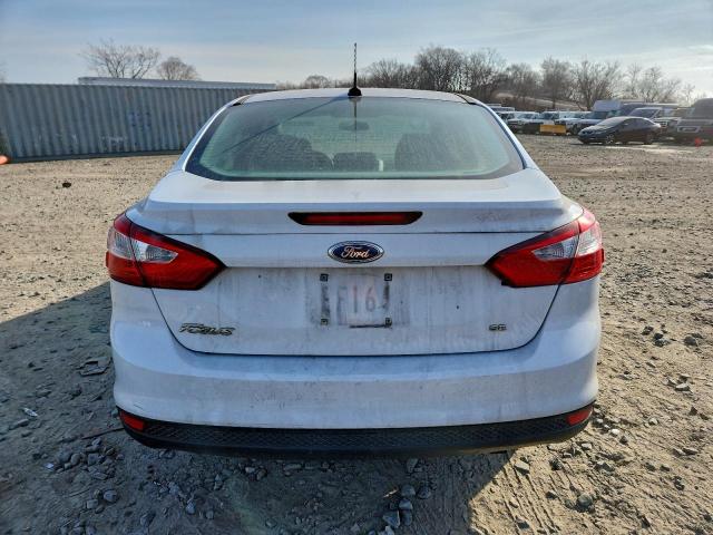 Ford Focus Se Image 6