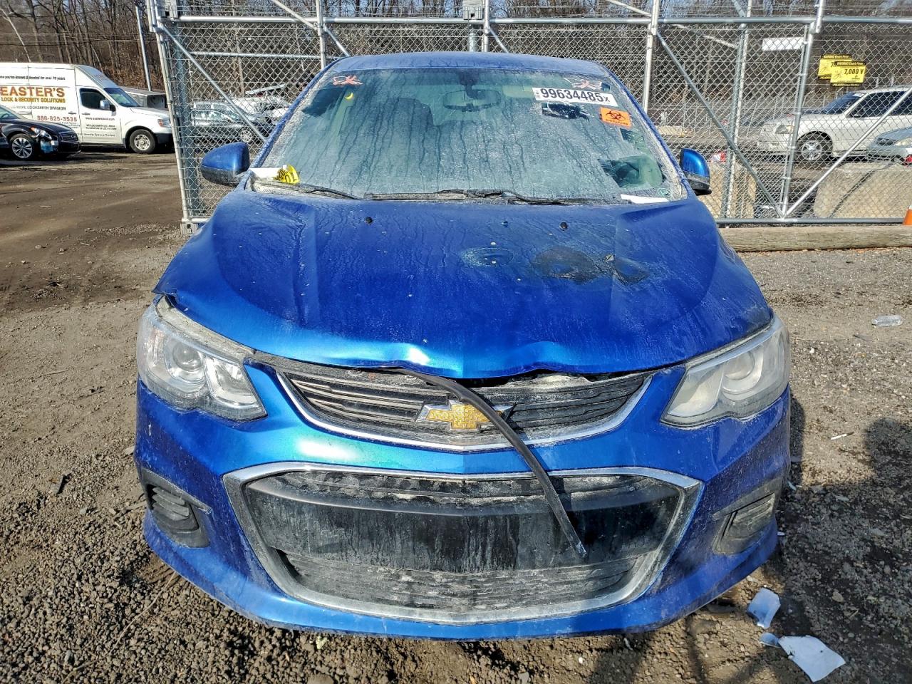 Chevrolet Sonic Lt Image 4