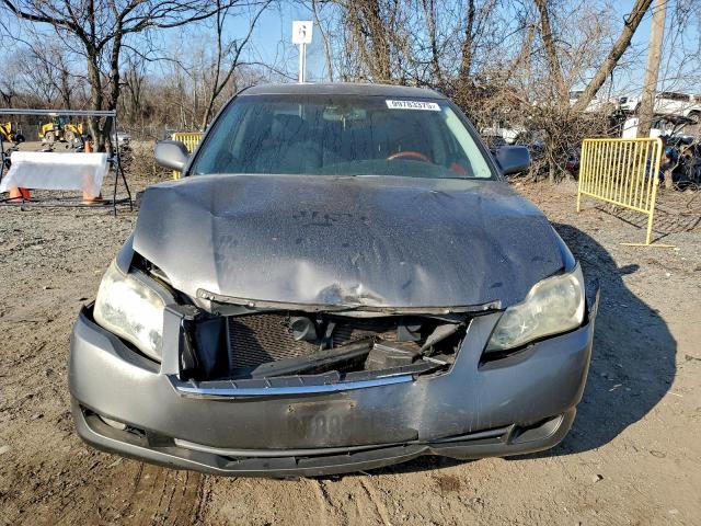 Toyota Avalon Xl Image 5