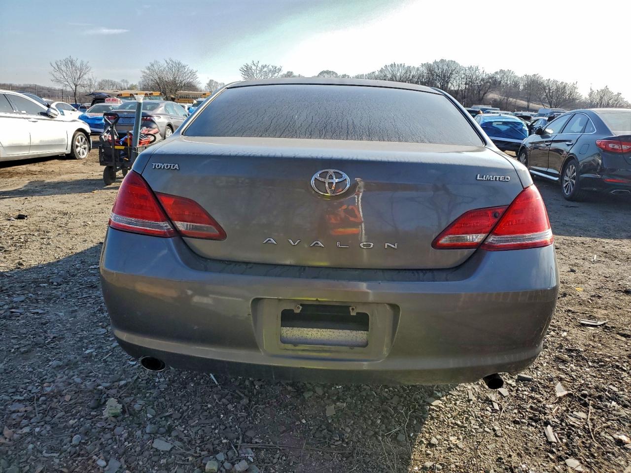 Toyota Avalon Xl Image 4