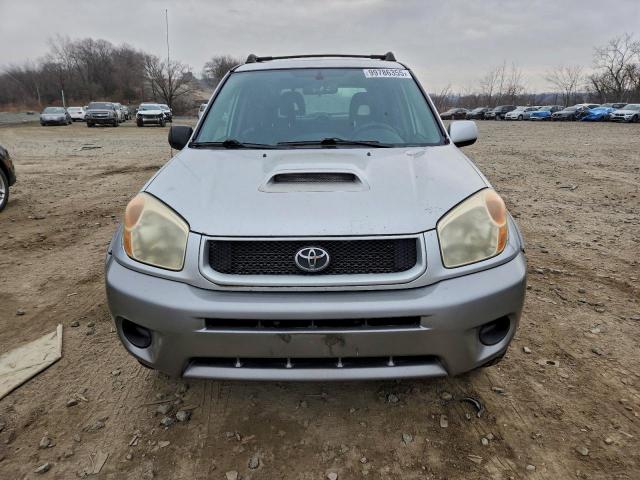 Toyota RAV4 Image 7