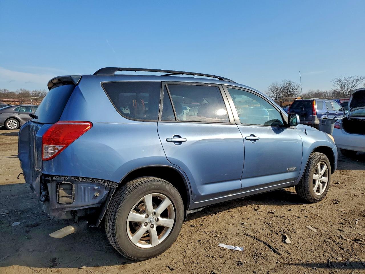 Toyota RAV4 Limited Image 4