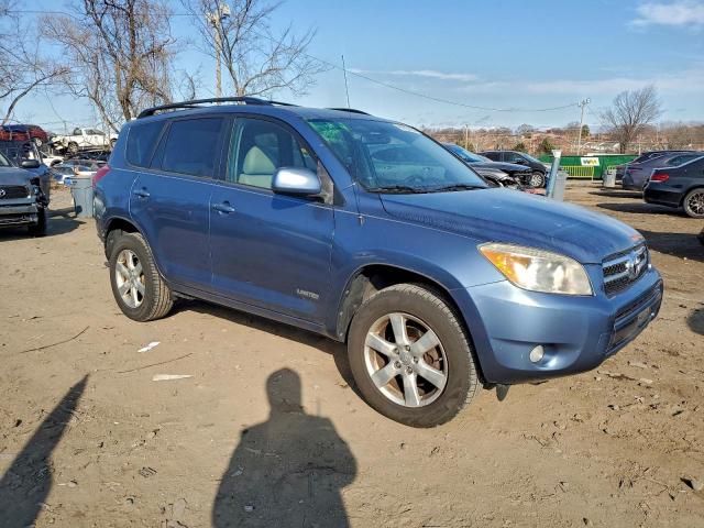 Toyota RAV4 Limited Image 2