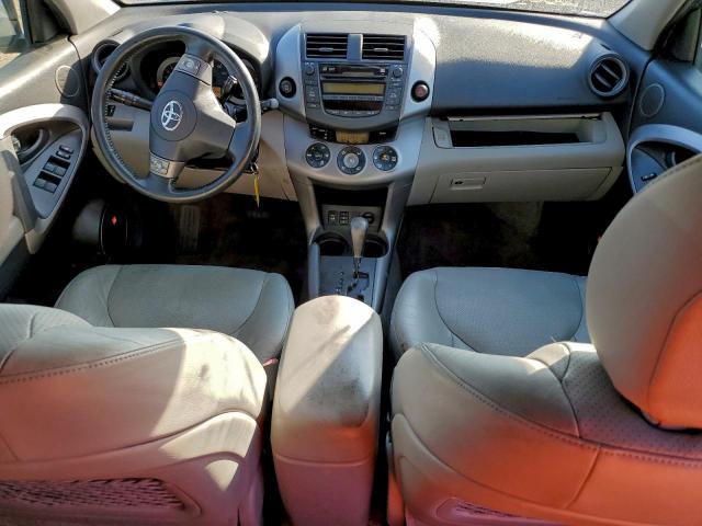 Toyota RAV4 Limited Image 9