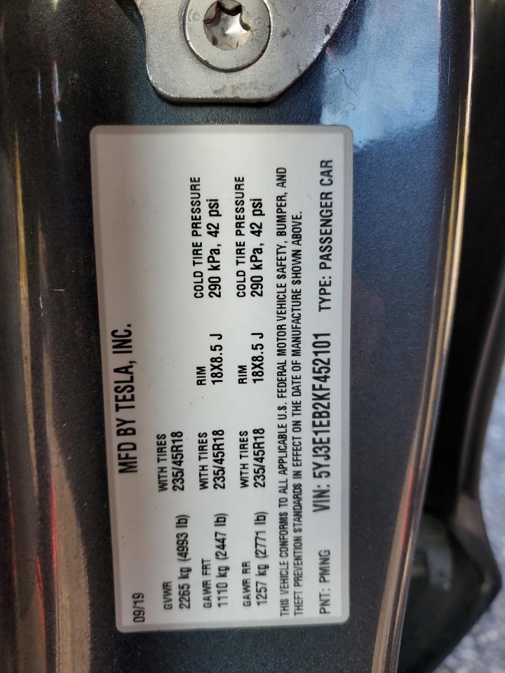 Tesla Model 3 Image 9