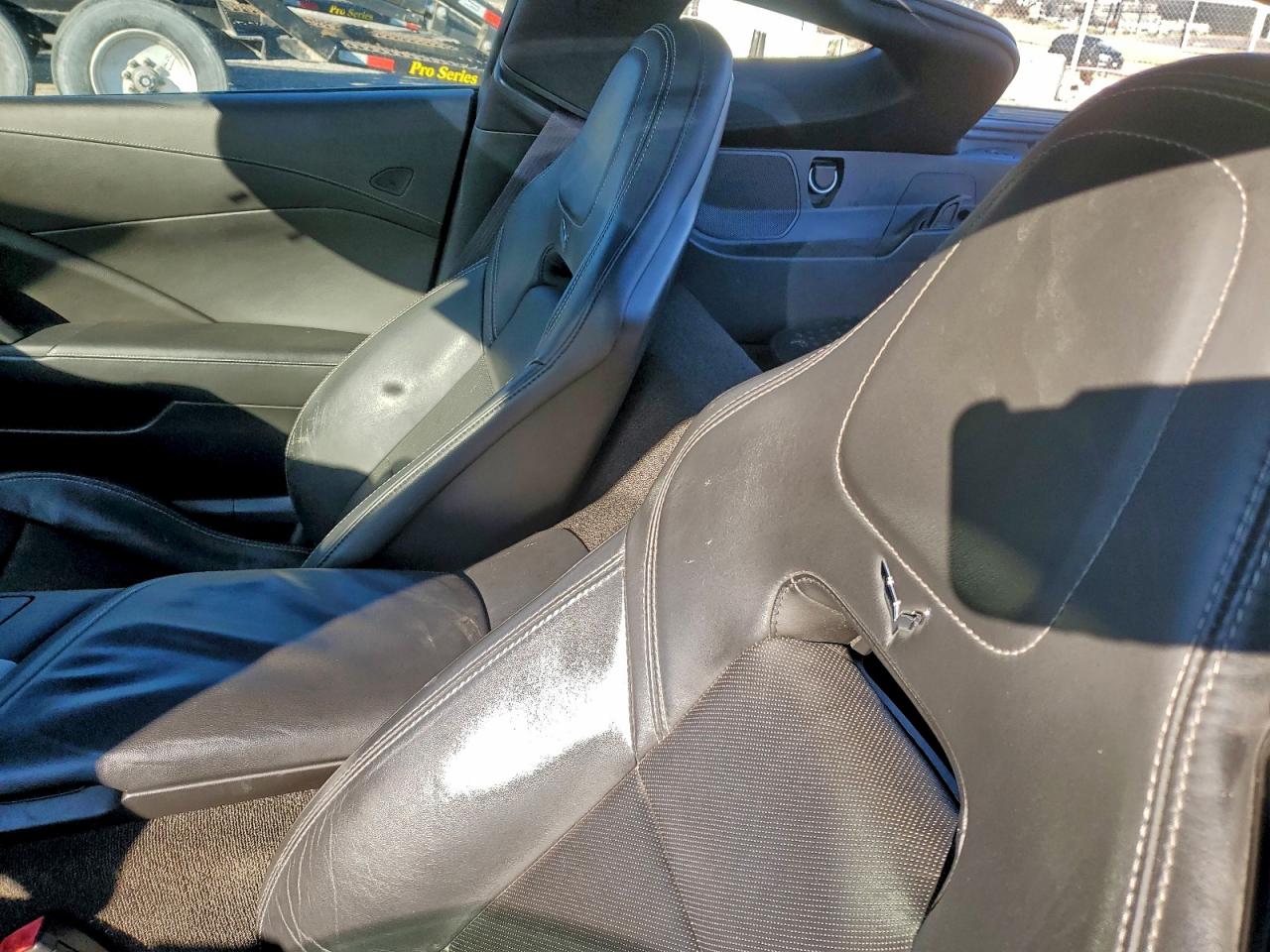 Chevrolet Corvette Stingray Z51 2lt Image 11