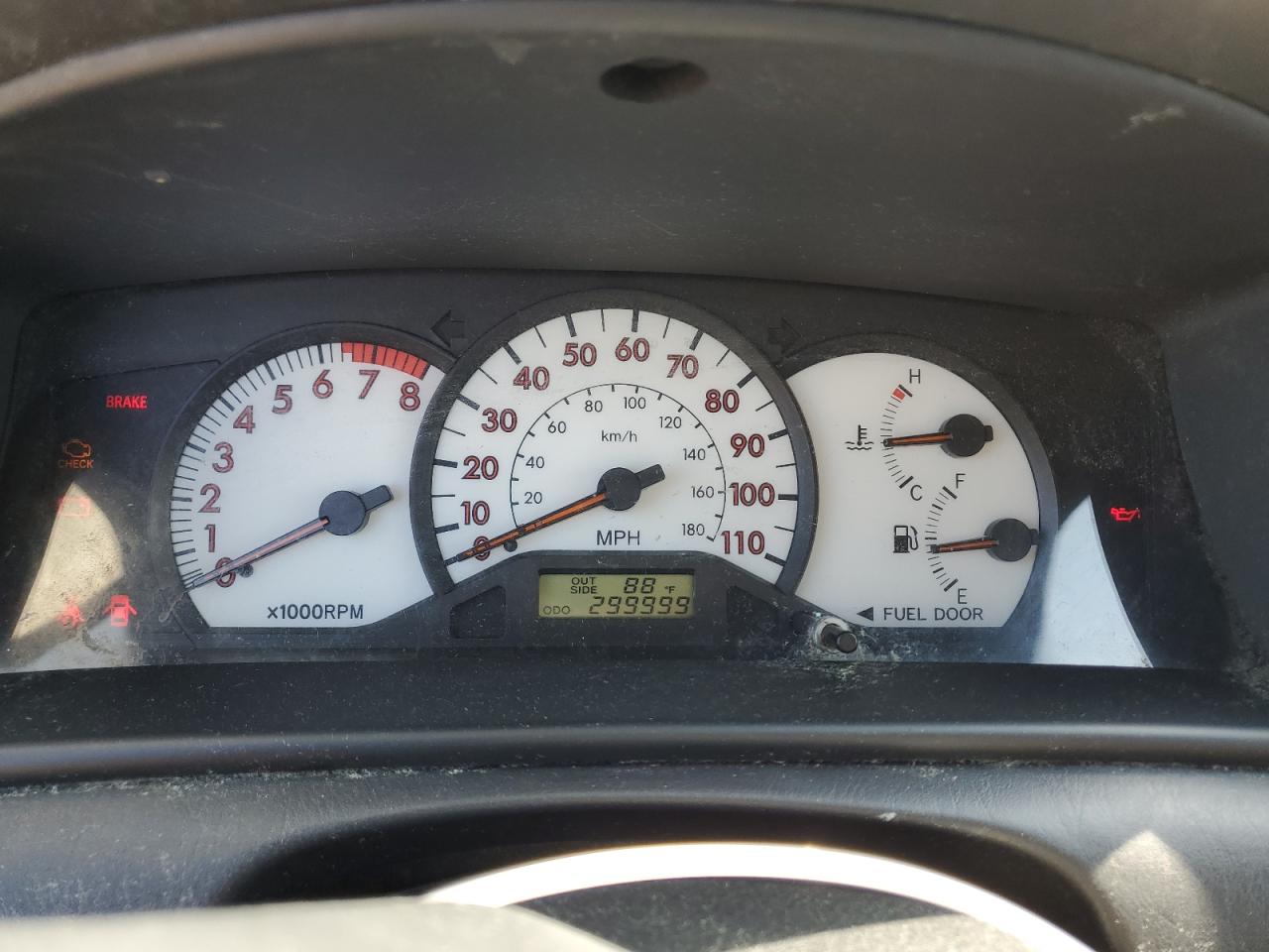 Toyota Corolla Ce Image 6