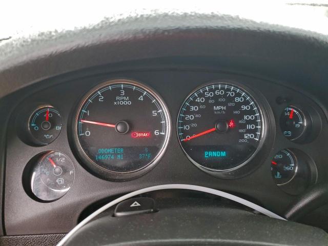 GMC Yukon Denali Image 2