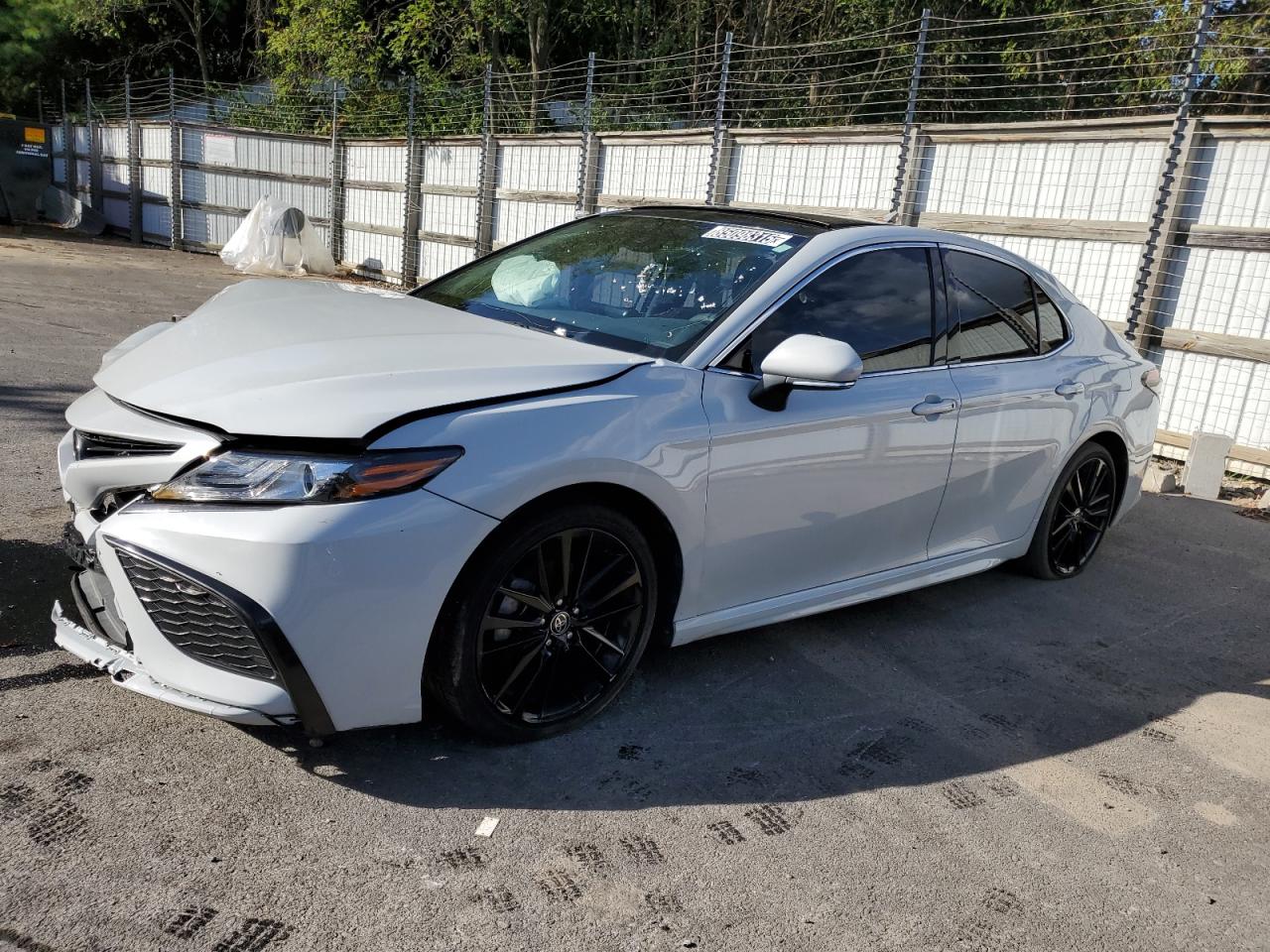 Toyota Camry Xse Image 1