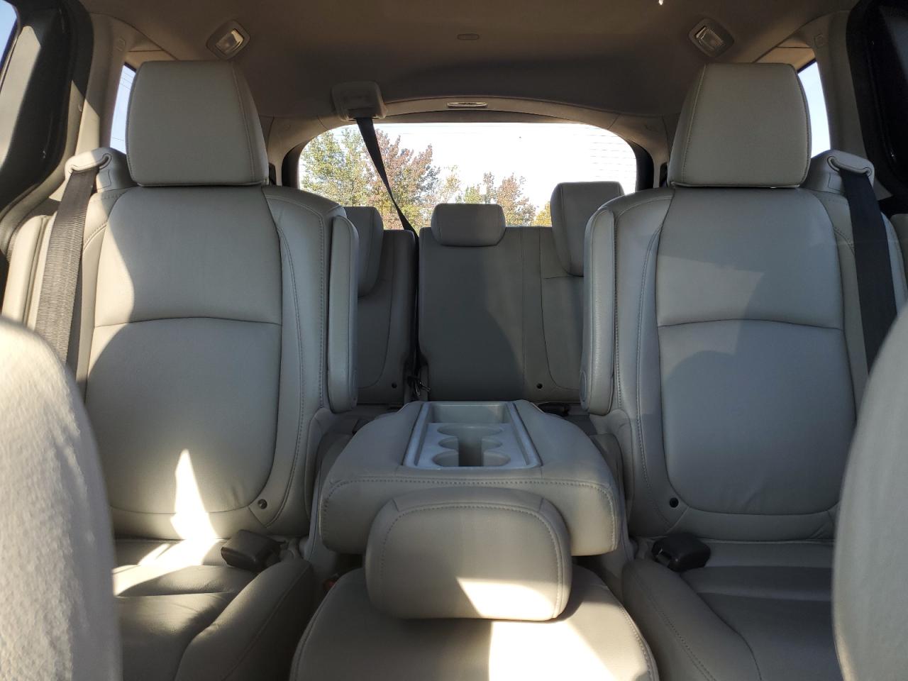 Honda Odyssey Exl Image 3