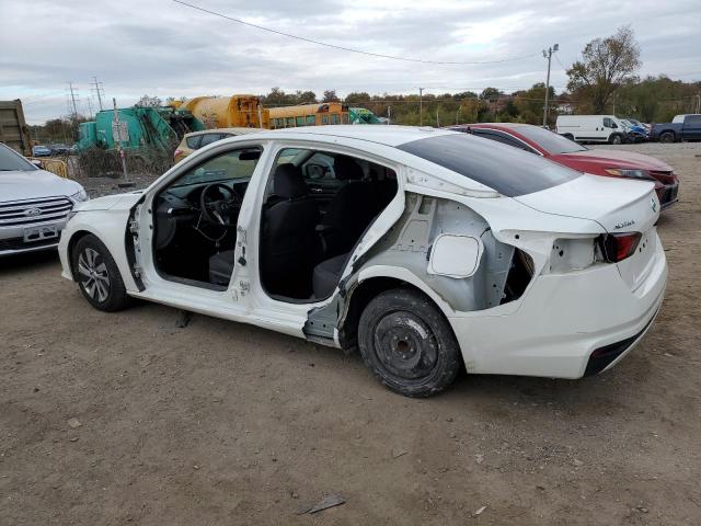 Nissan Altima S Image 5