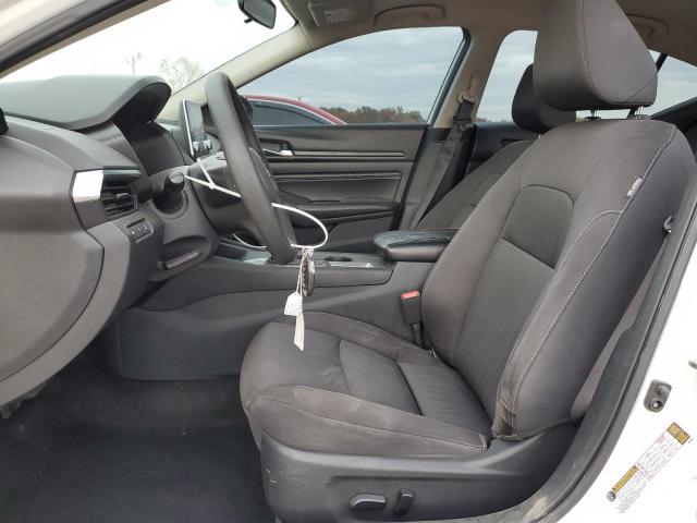 Nissan Altima S Image 8