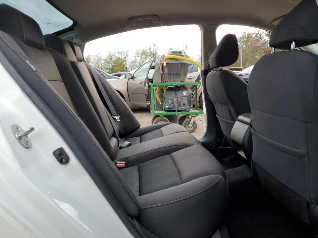 Nissan Altima S Image 6