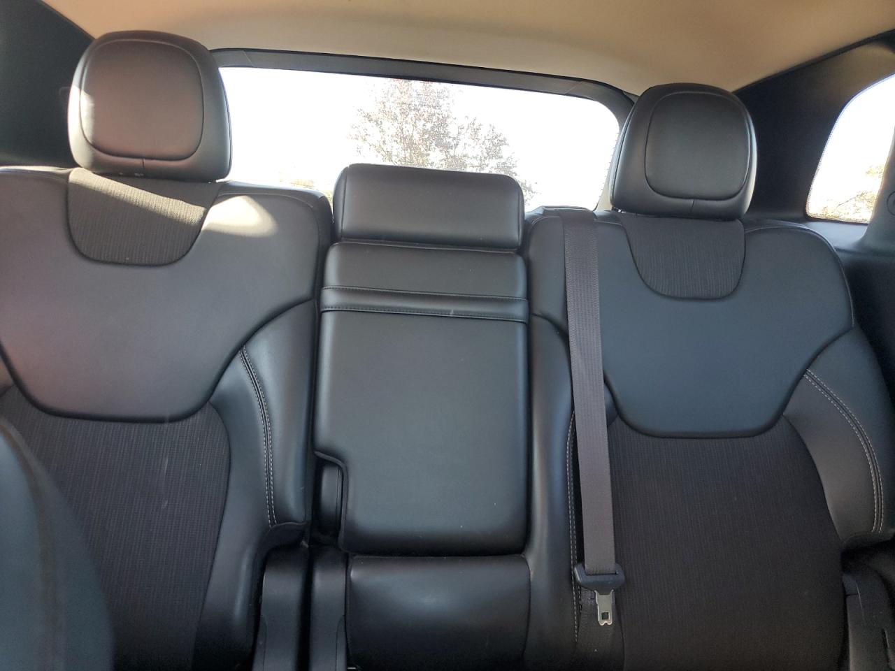 Jeep Grand Cherokee Latitude Plus Image 8