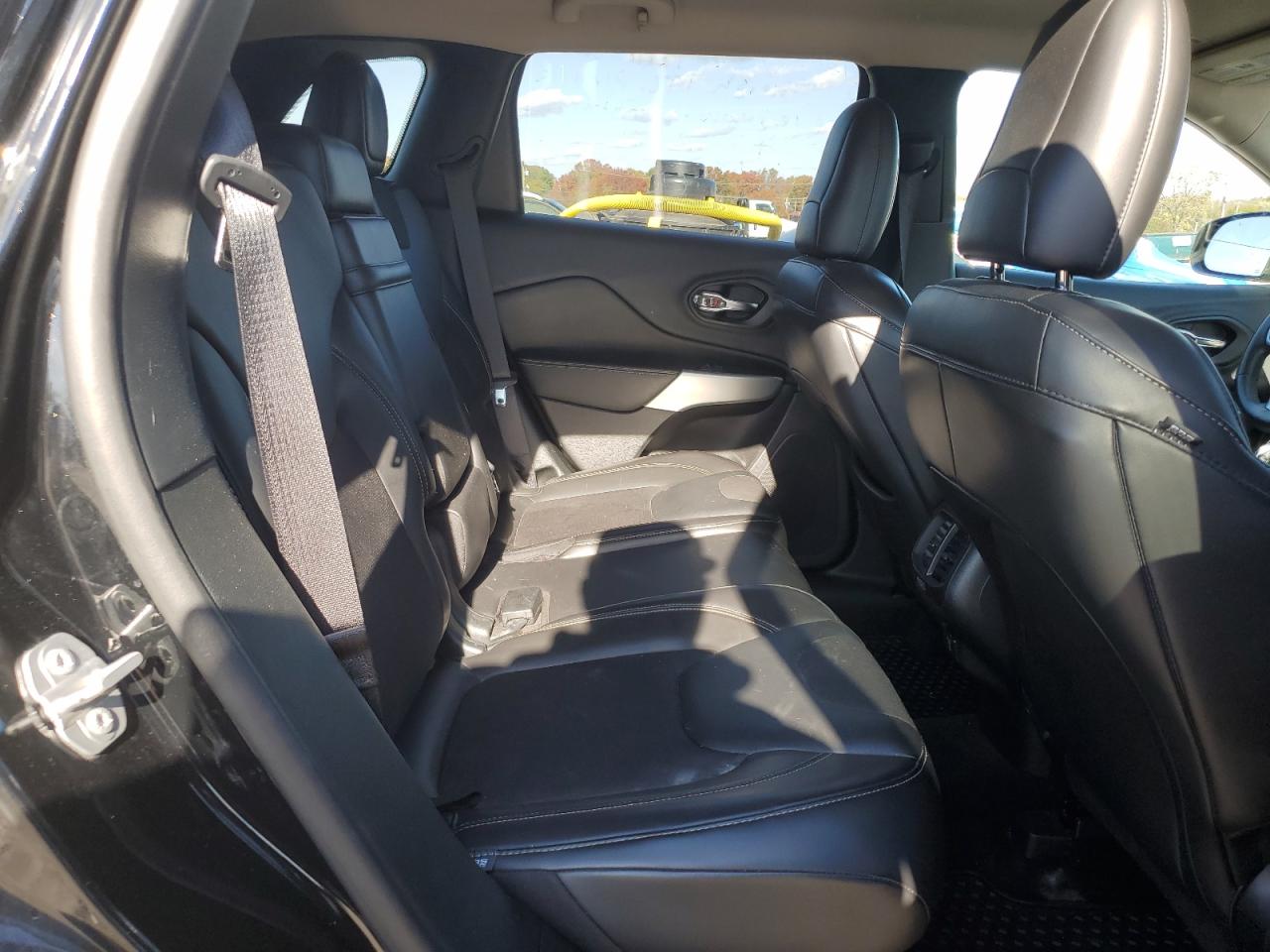 Jeep Grand Cherokee Latitude Plus Image 11