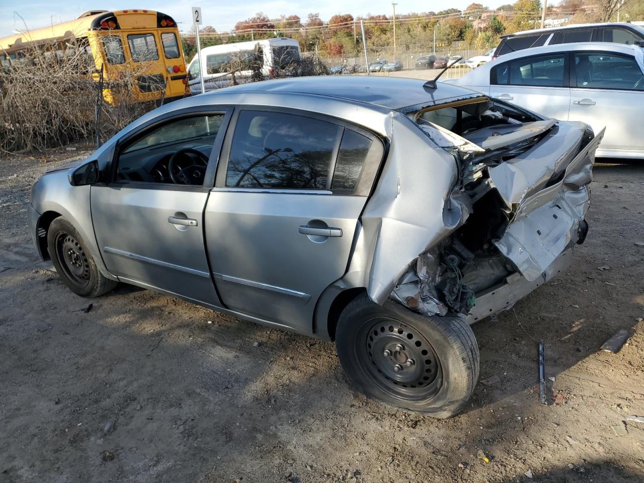 Nissan Sentra 2.0 Image 2