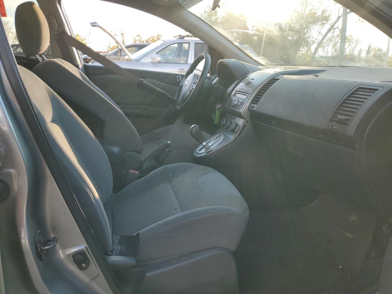 Nissan Sentra 2.0 Image 4