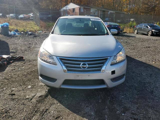 Nissan Sentra S Image 10