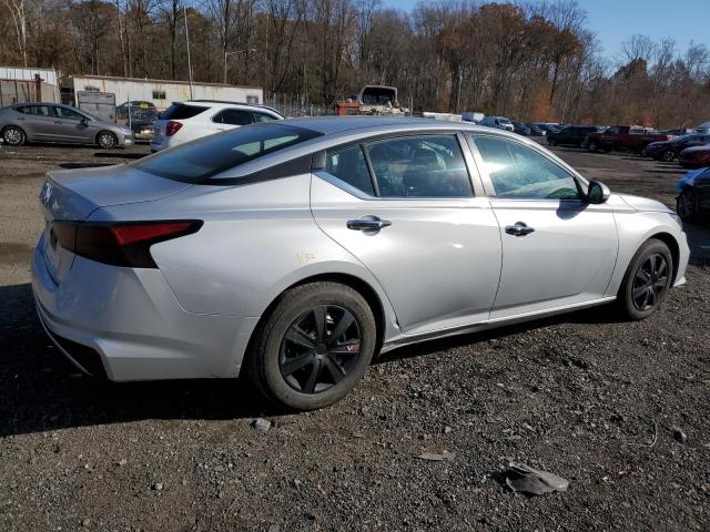 Nissan Altima S Image 12