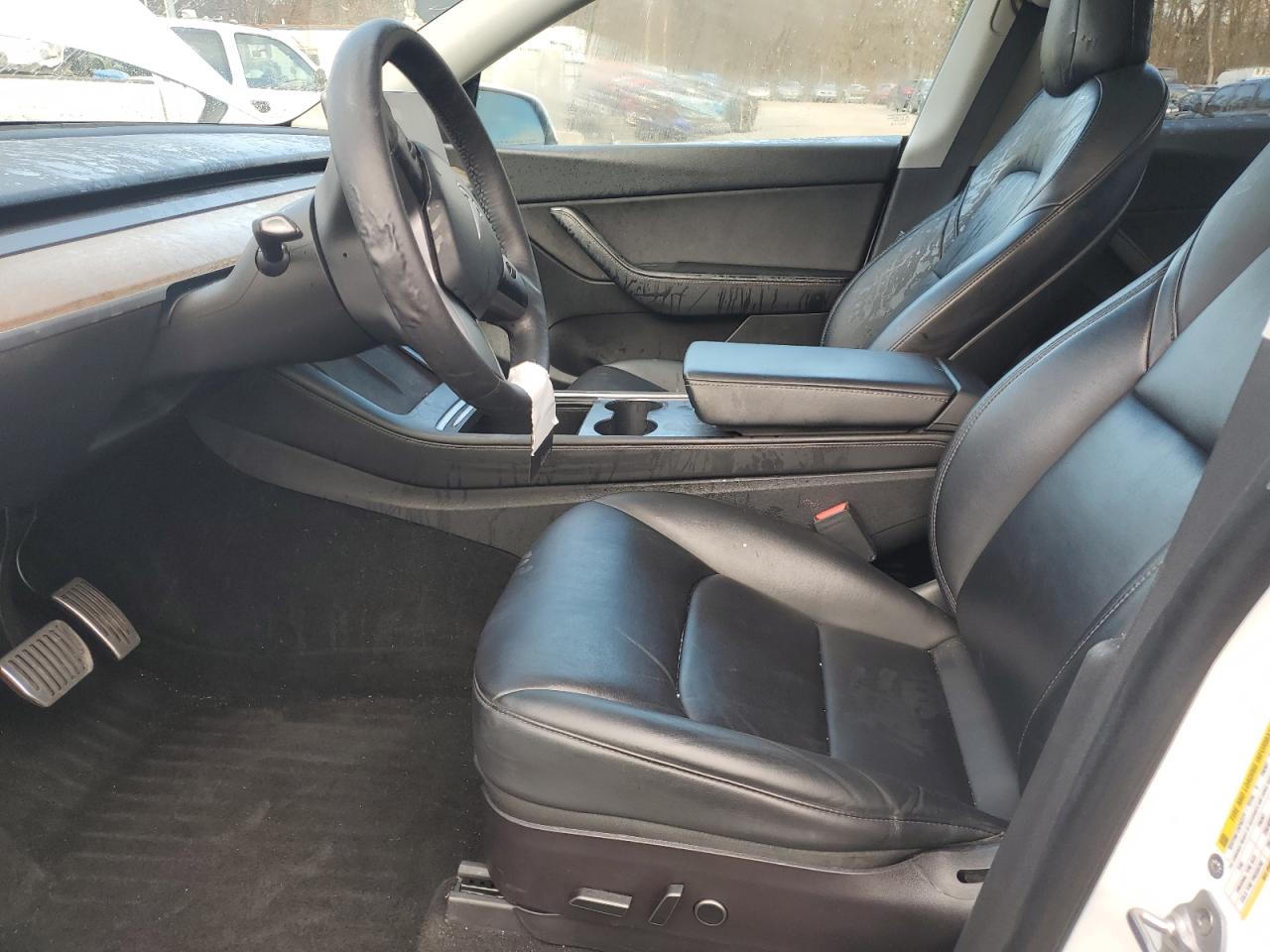 Tesla Model Y Image 12