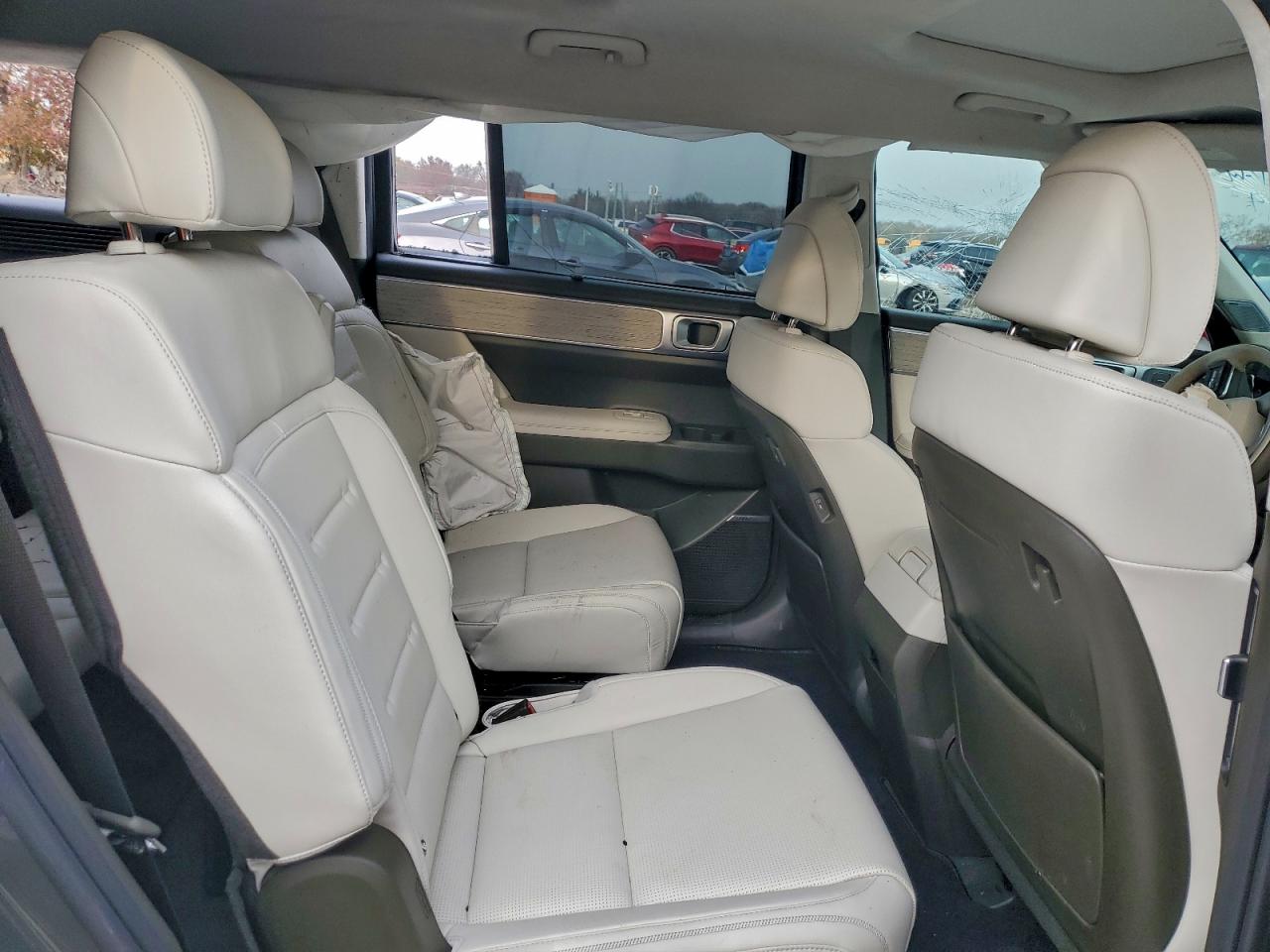 Hyundai SANTA FE Calligraphy Image 11