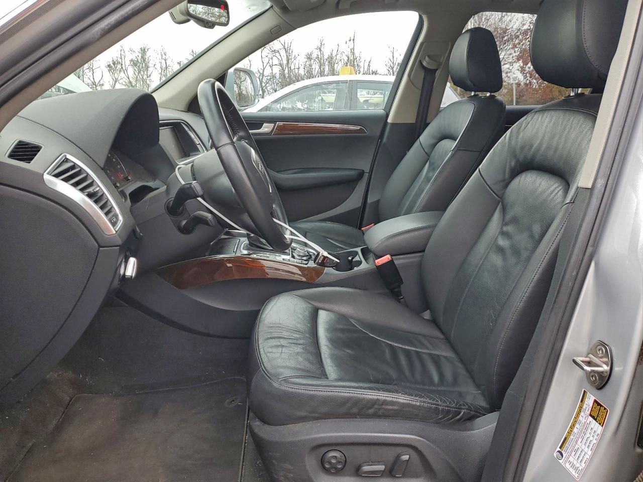 Audi Q5 Premium Plus Image 2