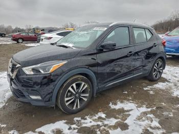  Salvage Nissan Kicks