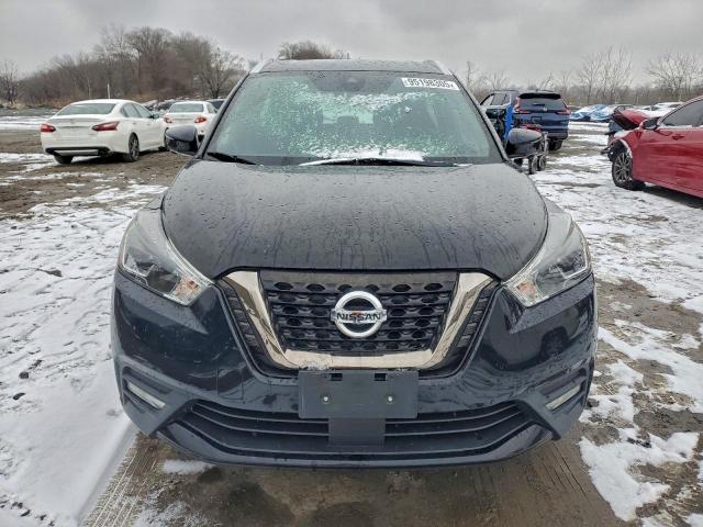 Nissan Kicks Sr Image 2