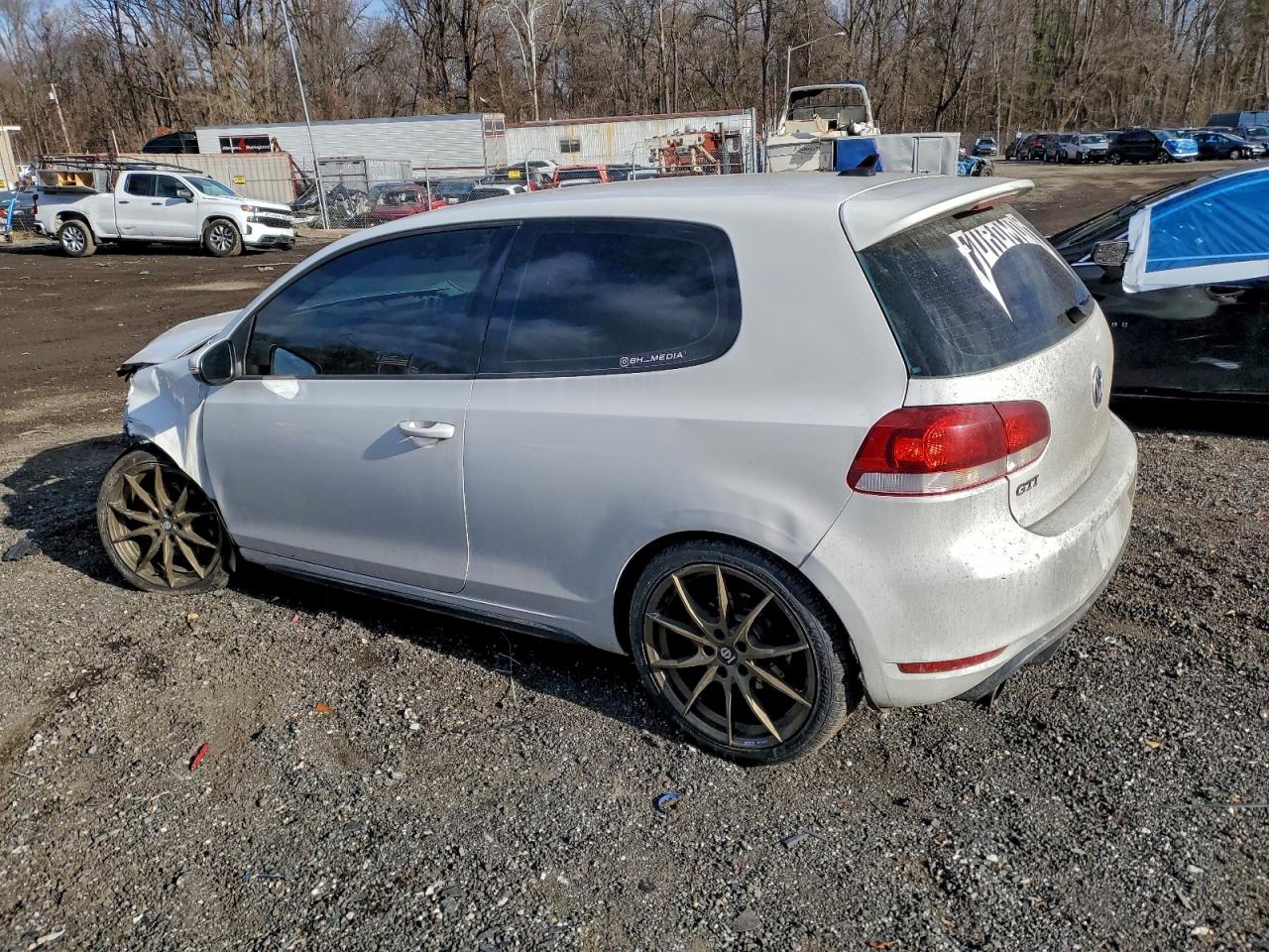 Volkswagen GTI Image 7