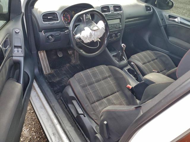 Volkswagen GTI Image 5