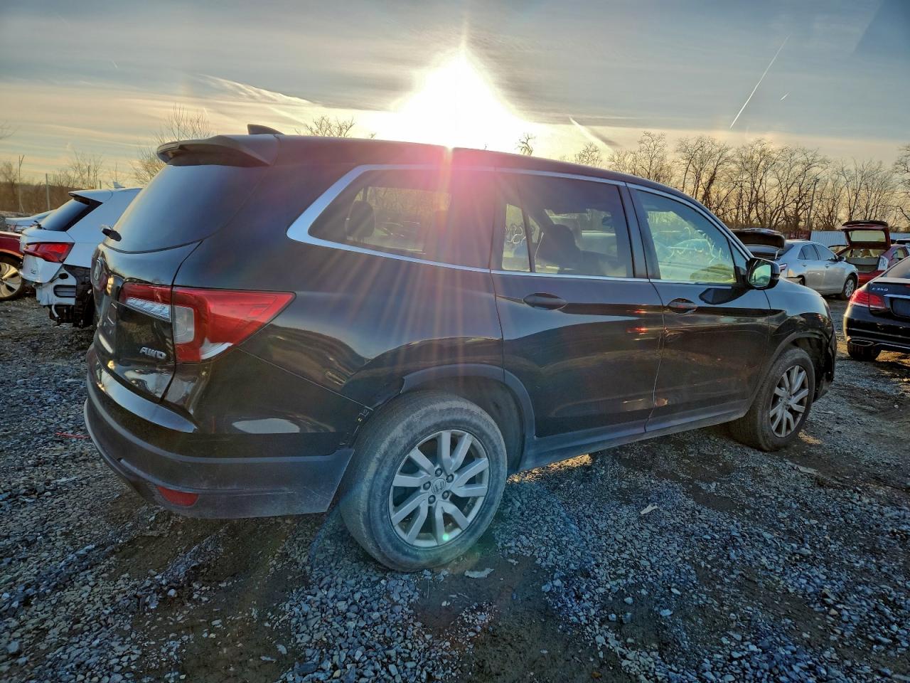 Honda Pilot Lx Image 2