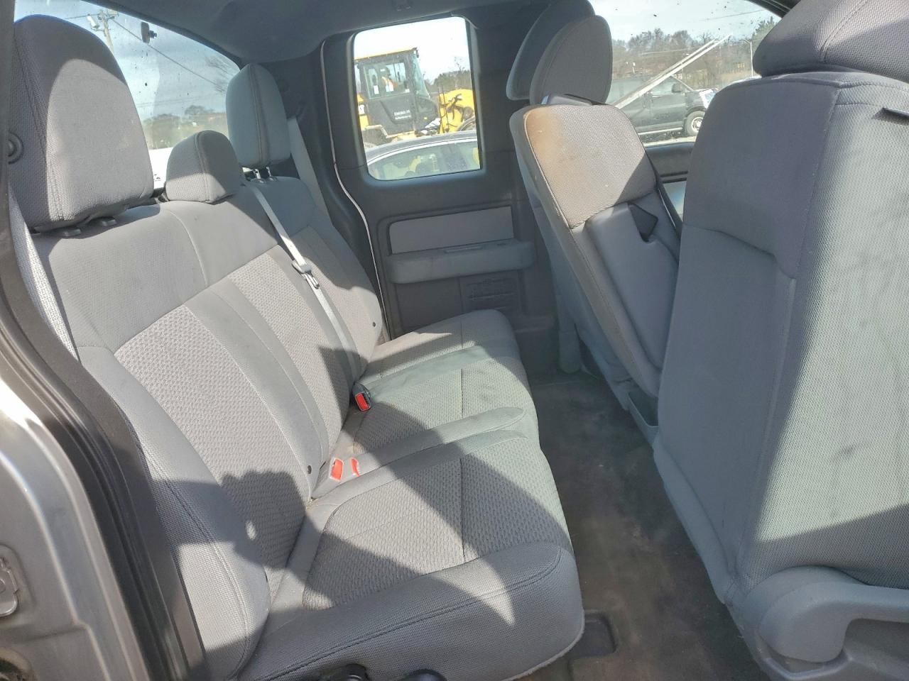 Ford F-150 Super Cab Image 12