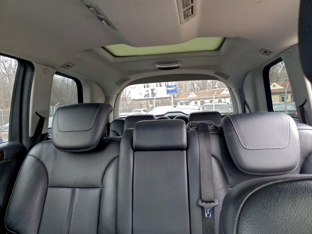 Mercedes-Benz G-Class 450 4matic Image 10