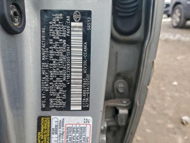 Toyota Camry Le Image 12