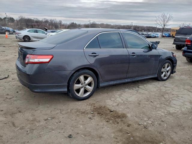 Toyota Camry Base Image 2