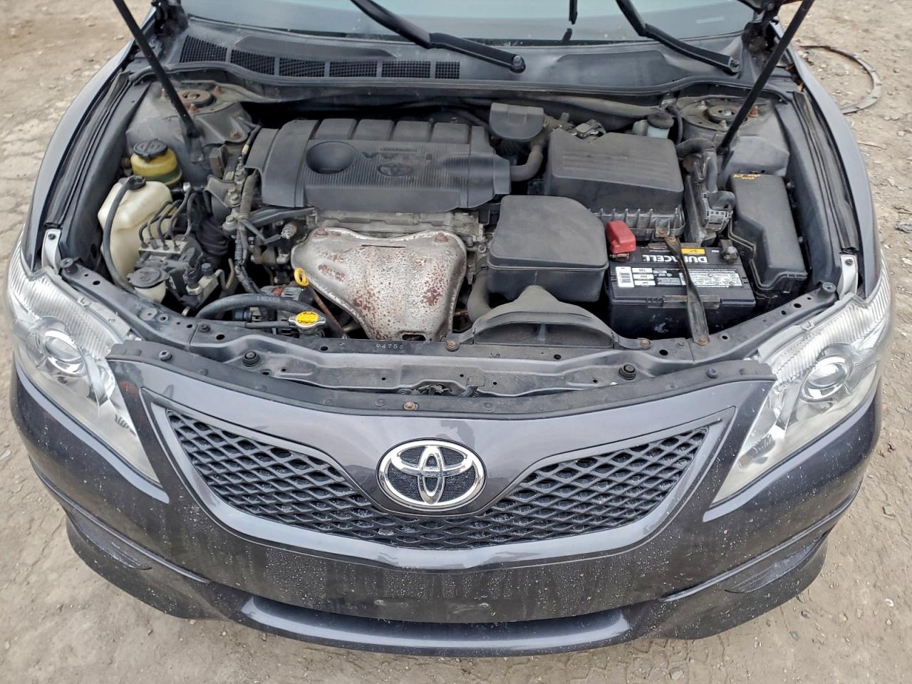 Toyota Camry Base Image 10