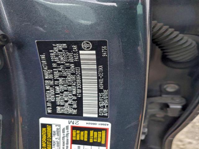 Toyota Camry Base Image 8