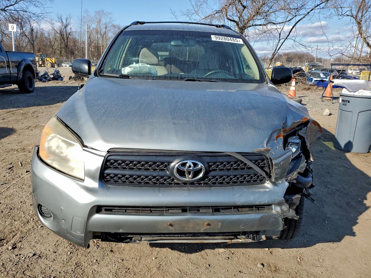 Toyota RAV4 Image 12