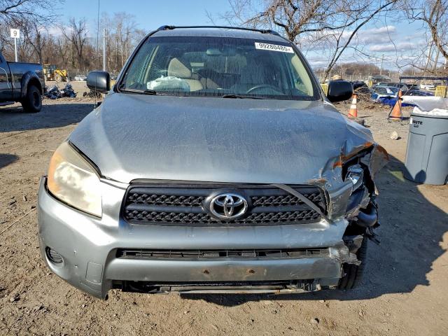 Toyota RAV4 Image 12