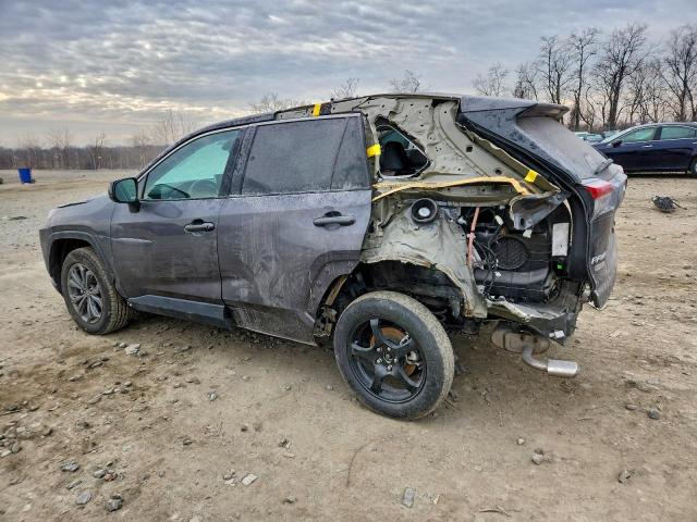 Toyota RAV4 Xle Premium Image 14