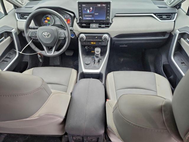 Toyota RAV4 Xle Premium Image 7