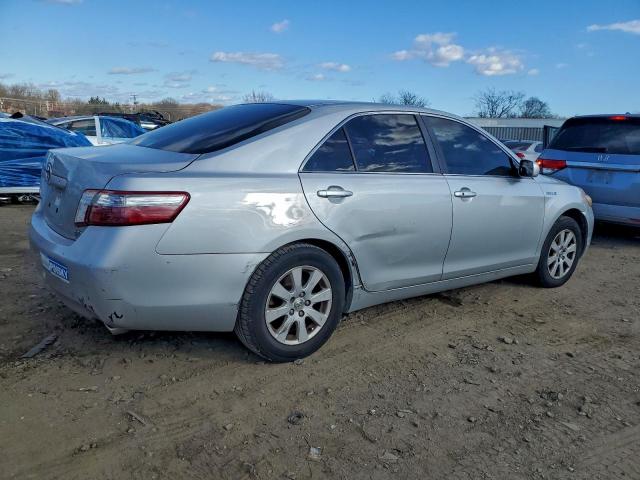 Toyota Camry Hybrid Image 12